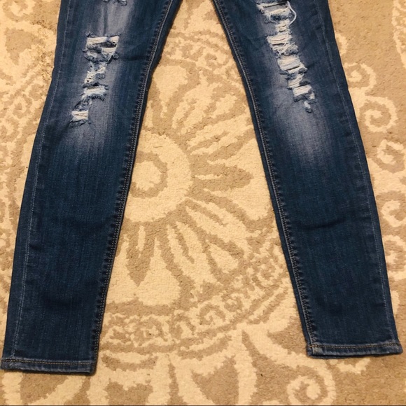 Express Distressed Jeggings 💙 - Picture 4 of 7